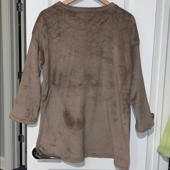 Soft Sweater - Picture 4 of 4